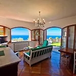 Villa Miracapri *